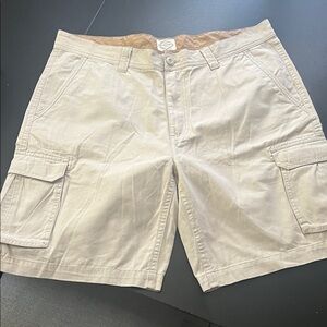St. John's Bay Light Tan Cargo Shorts